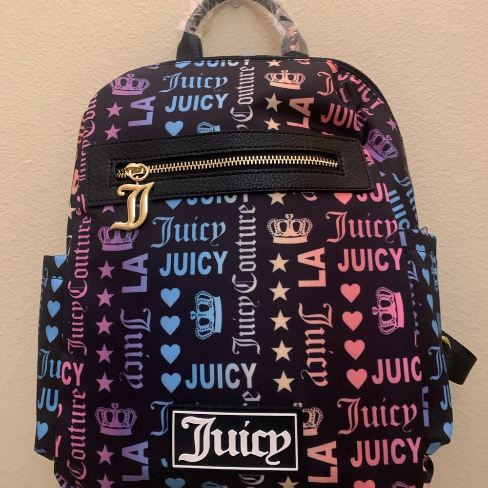 Good size Juicy couture backpack 🎒